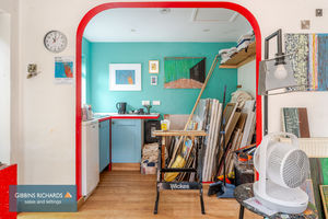 Studio - Kitchen- click for photo gallery